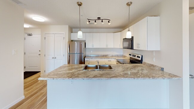 Photo - 10101-10101 101 Ave Unit 202