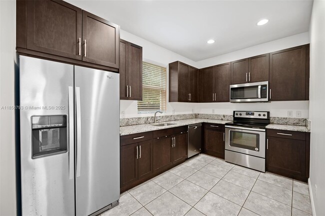 Photo - 6907 Pines Cir