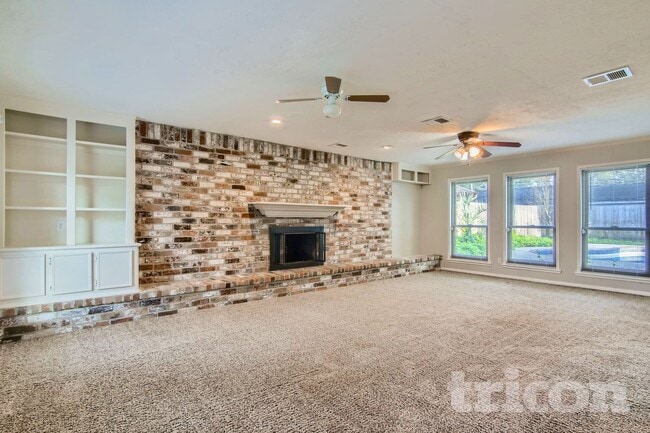 Photo - 7919 Annola Ln