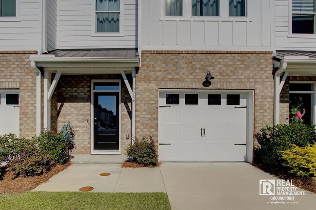 Photo - 5208 New Palm Ct