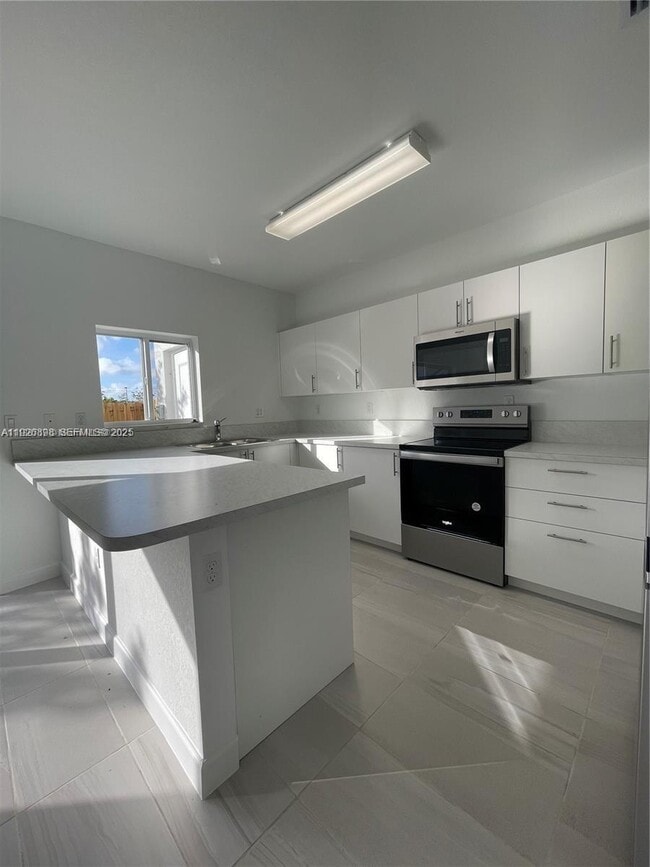 Photo - 1221 NW 4th Ln