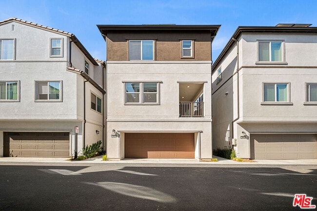 2413 Little Rock Lane