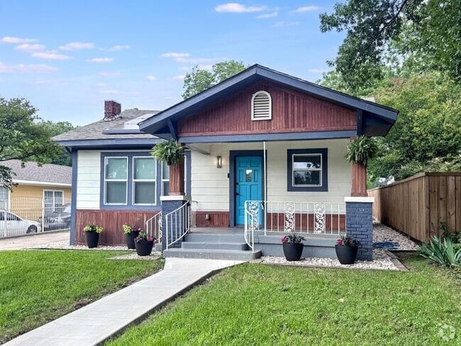 Building Photo - 715 W Pembroke Ave Rental