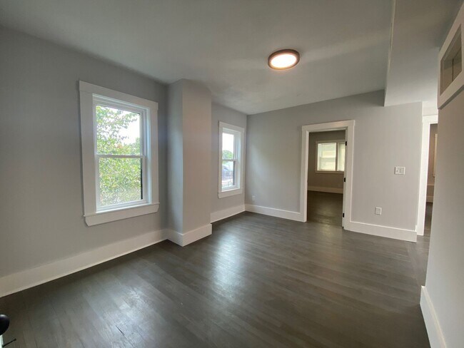 Photo - NEWLY GUT RENOVATED Jeffries Point 3 bed + office (or 4 bedroom) unit