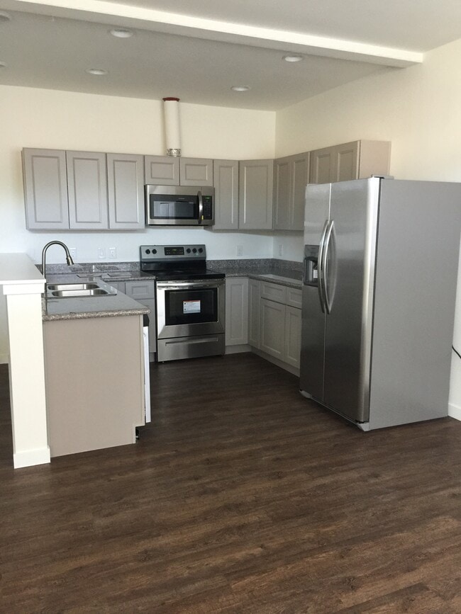 Photo - 8852 SE Ellis St Unit 8