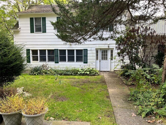 Photo - 2350 Cedar Swamp Rd