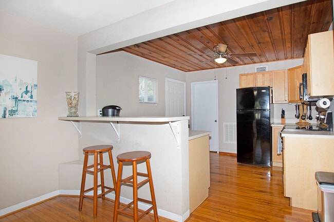 Photo - 5762 2nd Ave N