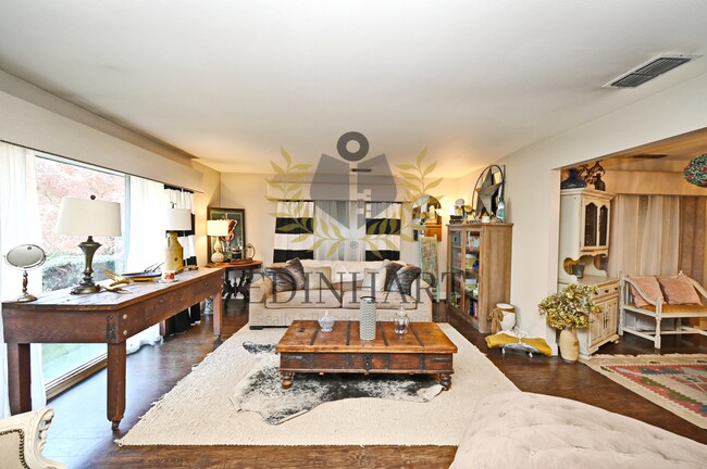 Photo - 360 E Terrace Ave