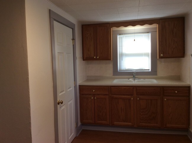 503 Clinton St Apartment For Rent In Lockport Il Forrent Com