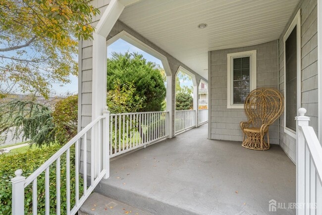 Photo - 2 Spinnaker Dr