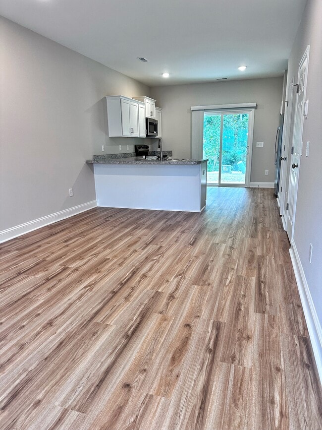 Photo - 175 Loren Rd