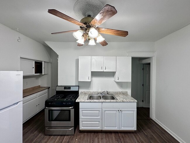 Photo - 1102 Pollock Ave