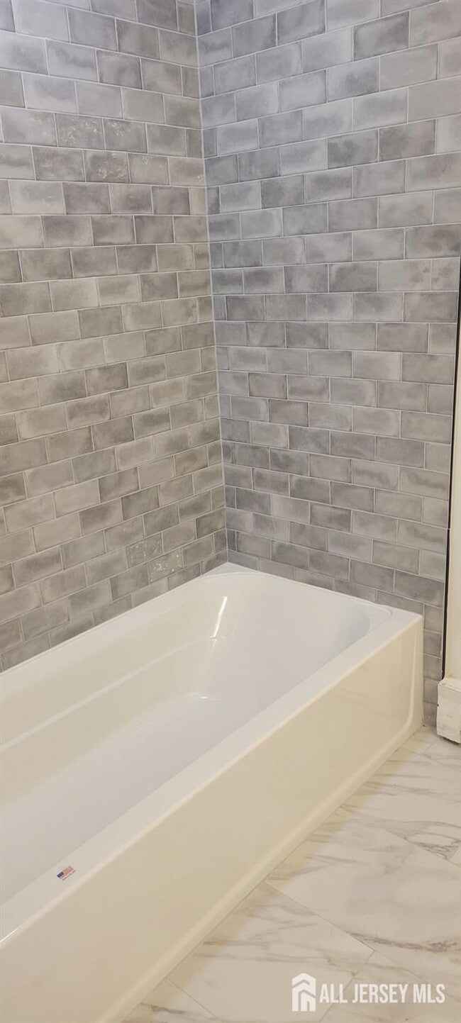 Photo - 358 Raritan St