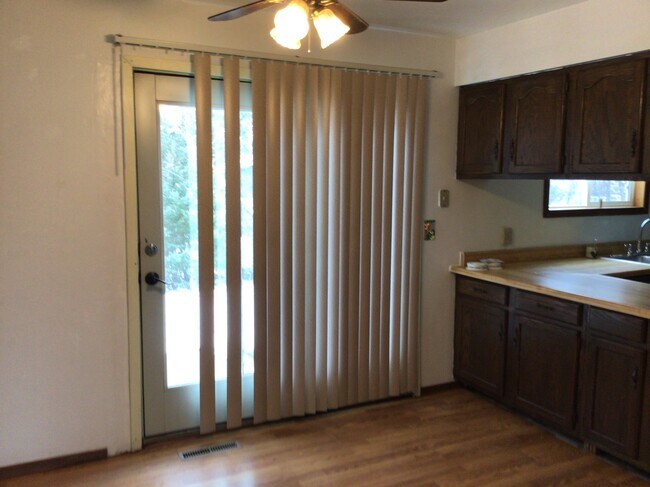 Photo - 2017 Sherri Ct Unit A