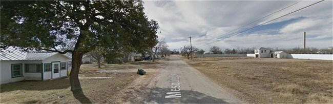 Photo - 403 Mesquite St