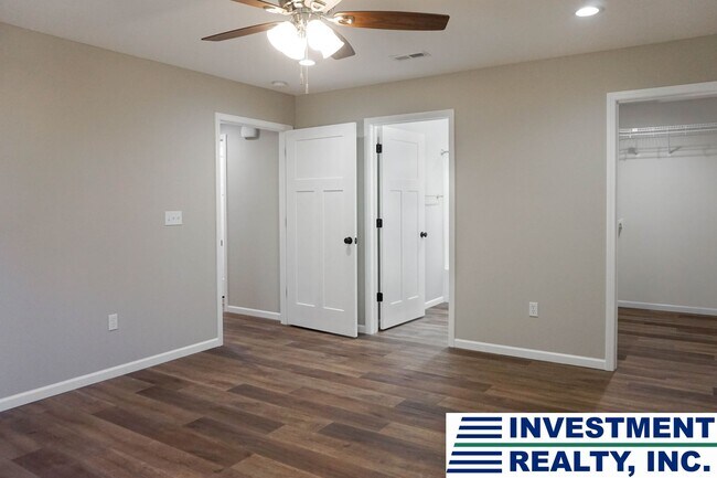 Photo - 3027-MF3-E5 Unit A