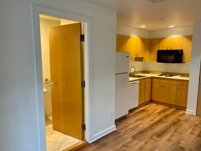 Photo - 80 Peterborough St