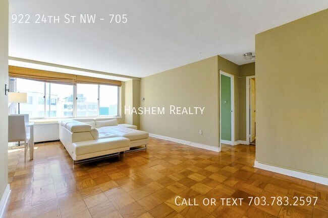Photo - 922 24th St NW