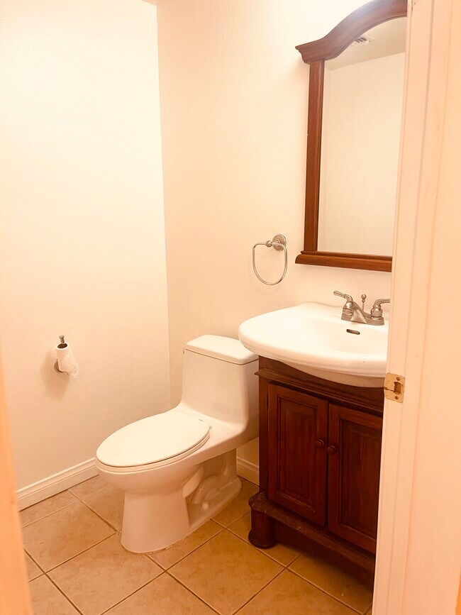 Photo - 8800 Etiwanda Ave Unit 8