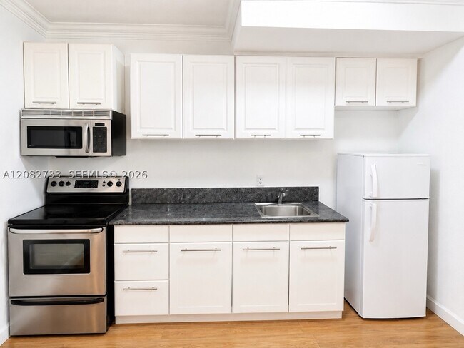 Photo - 3025 Indian Creek Dr Unit 203
