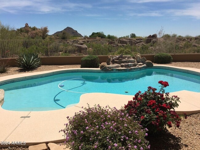 Building Photo - 9687 E Balancing Rock Rd Rental