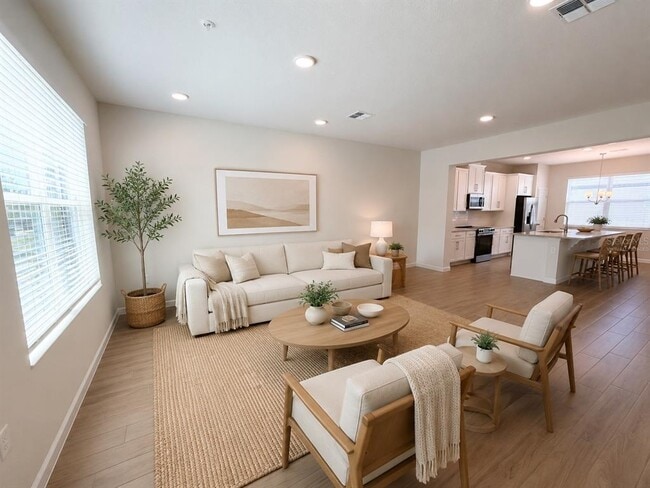 Photo - 474 Lady Palm St