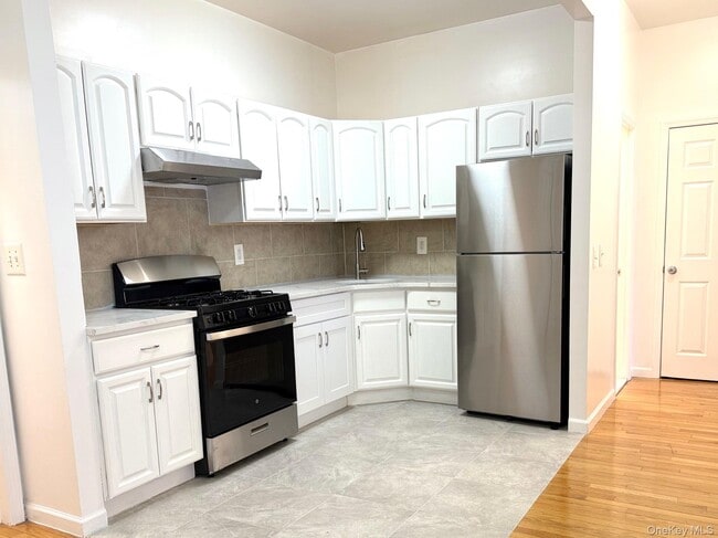 Building Photo - 235 Starr St Unit 1R