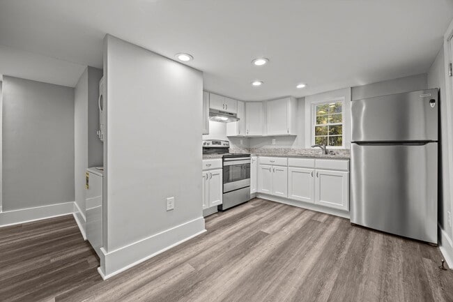 Photo - Newly Renovated 2 bed 1 bath!