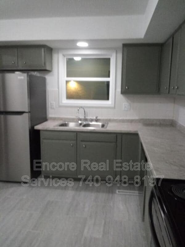 Photo - 1720 Oak Ct Unit apt a