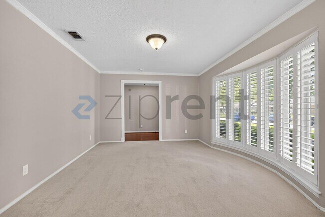 Photo - 2501 Bluffton Dr