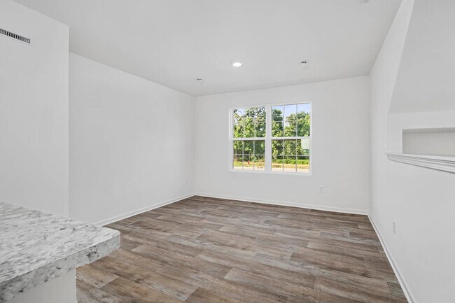 Photo - 1039 Briar Glen Ct