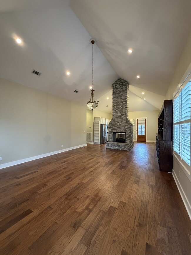 Photo - 117 Fern Cove