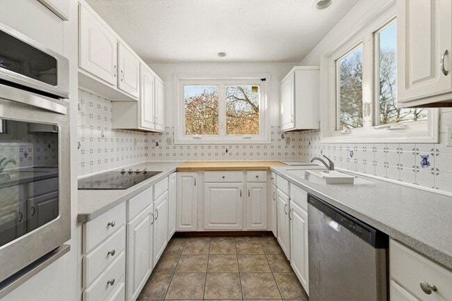 Photo - 29 Williston Rd