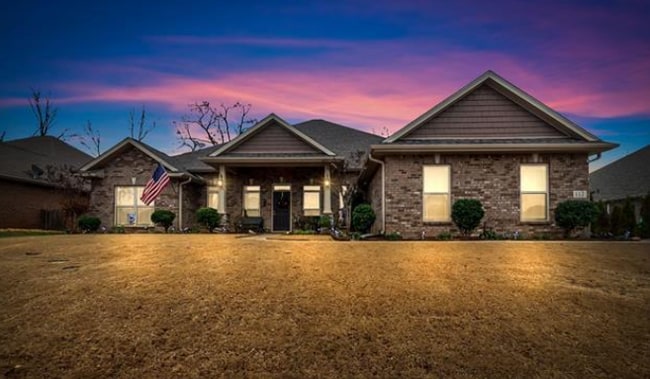 Photo - 117 Chesnut Heath Ct