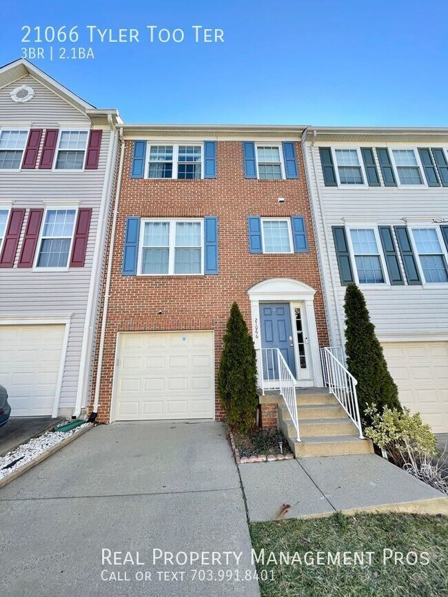 Beautifully Updated 3 Bedroom Townhouse f... - Beautifully Updated  3 Bedroom Townhouse f...