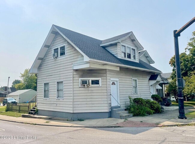 Building Photo - 2032 Culbertson Ave Unit 6