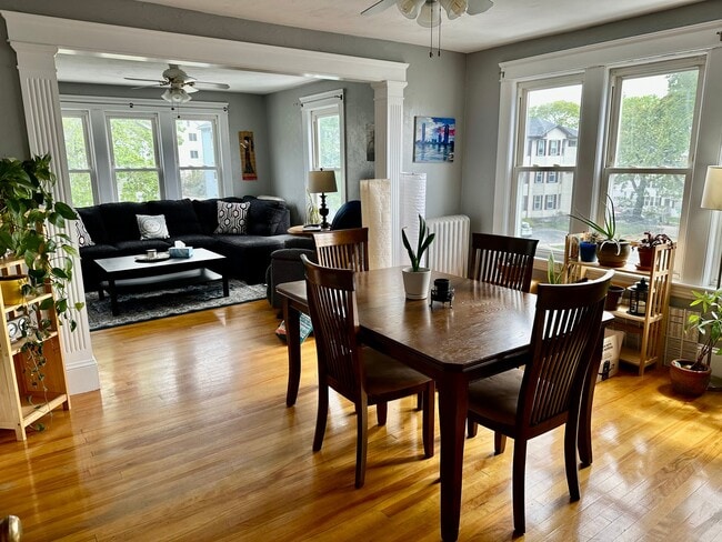 30 Strathmore Rd Unit 3