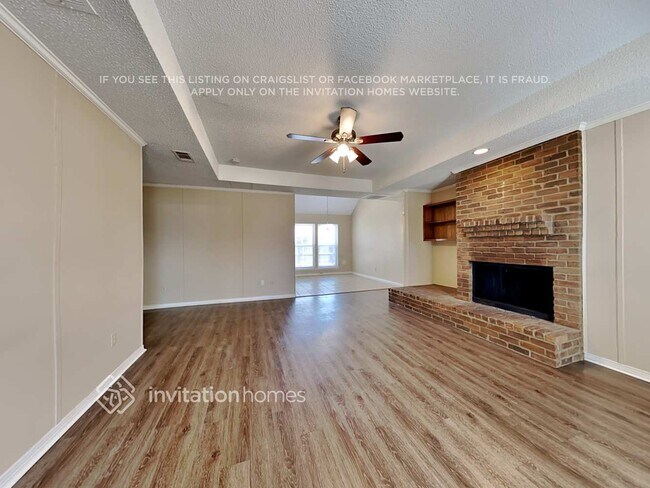 Photo - 525 E Jay Ct