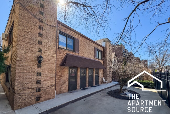 Photo - 719 W Diversey Pky Unit 2