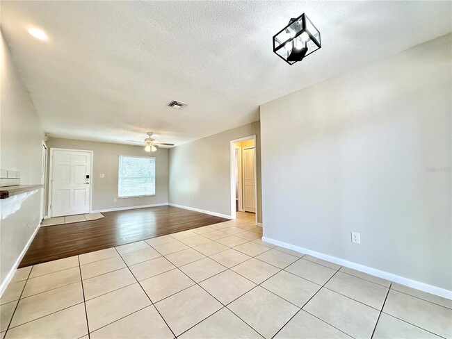 Photo - 132 S Bulova Dr