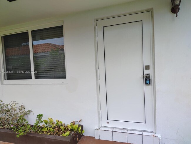 4252 NW 3rd St Unit 4252