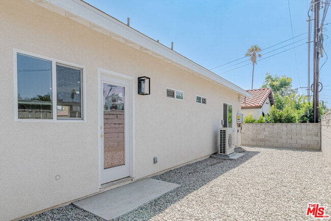 Photo - 1221 N Azusa Ave