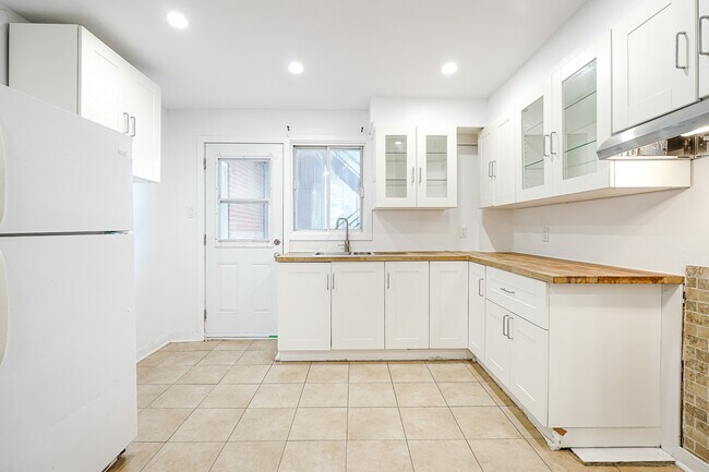 Photo - 8810 R. Sherbrooke E Unit 3