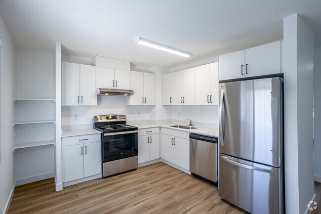 2BR, 3BA - 1,047SF - Kitchen - Hartford County Townhomes