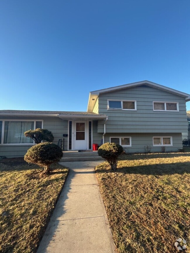 Building Photo - Single Family Home - Lower Rattlesnake