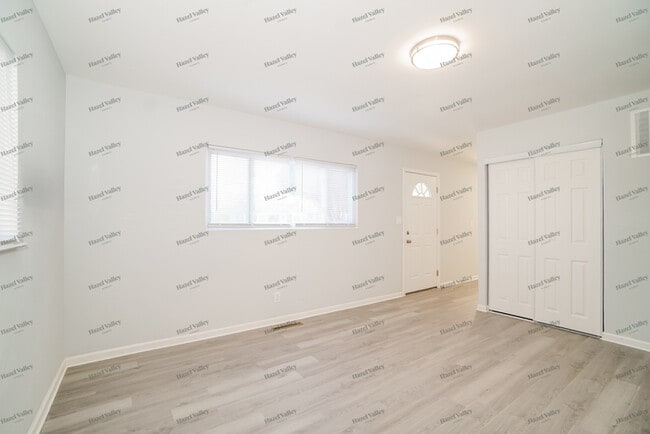 Photo - 1336 Southfield Dr S