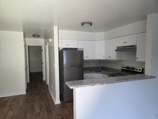 Photo - 1012 W 36th St Unit B