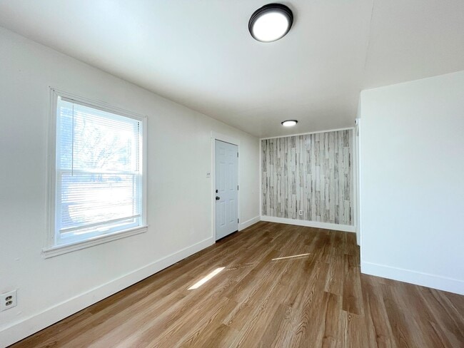 Photo - Remodeled One Bedroom Duplex