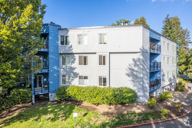 Exterior - Tualatin Greens