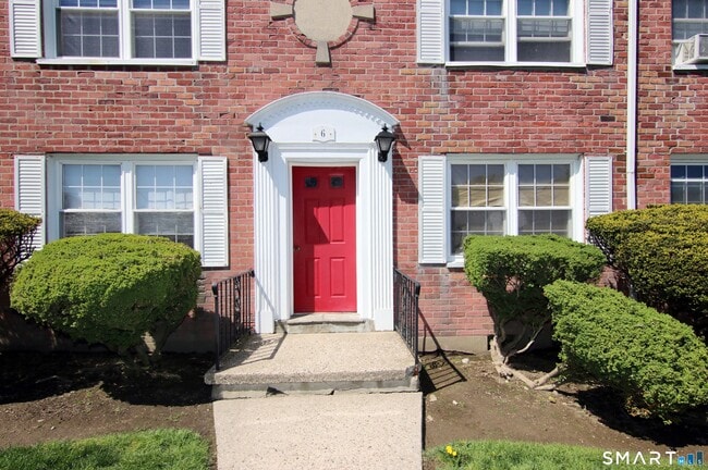 Photo - 6 Revere Dr Unit 3